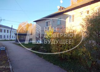 Продажа 2-комнатной квартиры, 42.3 м2, Нытва, улица Чапаева, 17