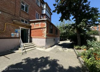 Продам 2-комнатную квартиру, 43.9 м2, Темрюк, улица Свердлова, 1А