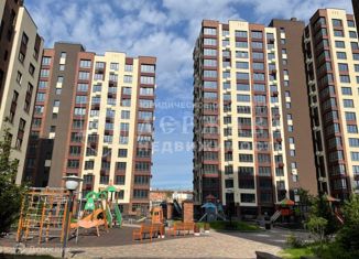 Продается трехкомнатная квартира, 87 м2, Кемерово, улица Сарыгина, 31