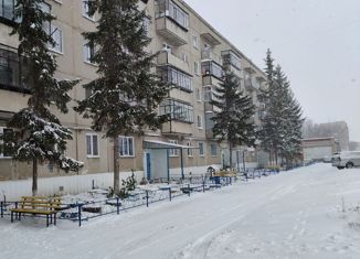 Продажа 2-комнатной квартиры, 50 м2, село Травники, улица Победы, 55