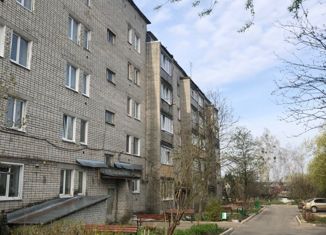 Продажа 3-комнатной квартиры, 66 м2, рабочий посёлок Навля, улица Генерала Петренко, 8