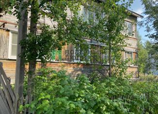 Трехкомнатная квартира на продажу, 67.7 м2, посёлок городского типа Ярега, улица Лермонтова, 13