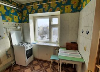 Трехкомнатная квартира на продажу, 43 м2, Дзержинск, улица Пирогова, 35