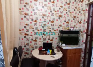 Продаю 2-ком. квартиру, 41.2 м2, Новый Оскол, улица Ивана Путилина, 2