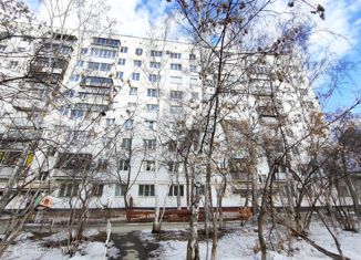 Однокомнатная квартира на продажу, 33 м2, Свердловская область, Шефская улица, 85