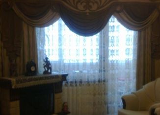 Продам 4-комнатную квартиру, 83 м2, Зеленоградск, Солнечная улица, 3