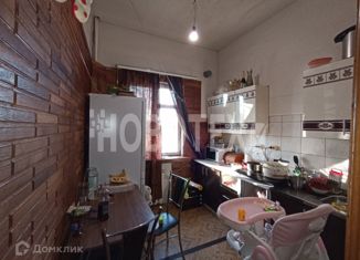 Продается двухкомнатная квартира, 42.7 м2, Апшеронск, Красноармейская улица, 63А