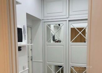 Четырехкомнатная квартира на продажу, 78.6 м2, Москва, Студенческая улица, 32, метро Студенческая