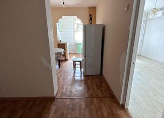 Продаю 2-ком. квартиру, 54 м2, Элиста, 2-й микрорайон, 13, 2-й микрорайон