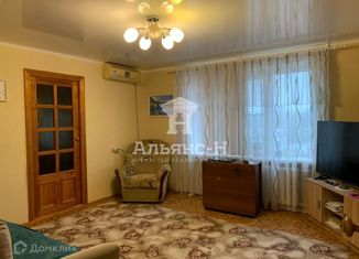Продажа 4-комнатной квартиры, 64 м2, Азов, Севастопольская улица, 113