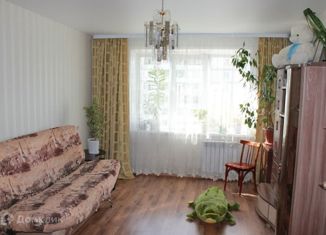 Продается трехкомнатная квартира, 66 м2, Алтайский край, улица Владимира Короленко, 35