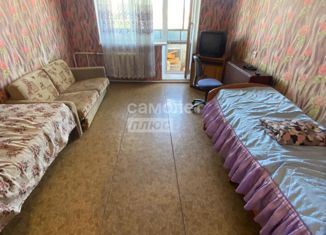 Продаю 2-комнатную квартиру, 50 м2, Октябрьский, проспект Ленина, 47