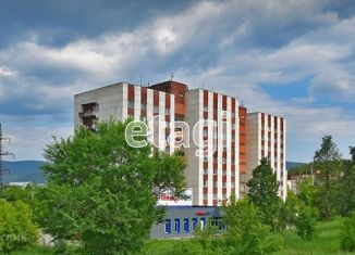 Продам комнату, 18 м2, Миасс, улица Павших Борцов, 2