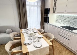 Продается трехкомнатная квартира, 70 м2, Казань, улица Аделя Кутуя, 110Е, ЖК Уникум на Аделя Кутуя