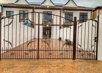 Продам таунхаус, 113 м2, село Витязево, улица Мира, 14