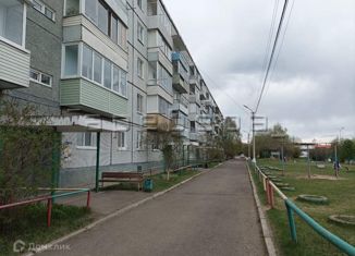 Продажа 2-комнатной квартиры, 53.8 м2, поселок городского типа Емельяново, улица 2-х Борцов, 35