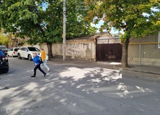 Продажа многокомнатной квартиры, 87.5 м2, Симферополь, Училищная улица, 21, Центральный район