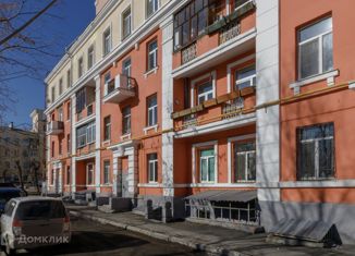 Продажа трехкомнатной квартиры, 71 м2, Екатеринбург, улица Красных Партизан, 3, метро Уралмаш