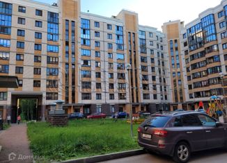 Продаю однокомнатную квартиру, 32.5 м2, Ломоносов, Михайловская улица, 51с1