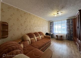Продается 2-комнатная квартира, 39.1 м2, Тюменская область, улица Республики, 65
