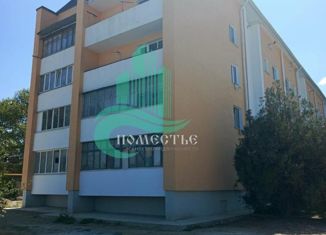 Продаю 1-ком. квартиру, 42 м2, село Яркое Поле, Спортивная улица, 15