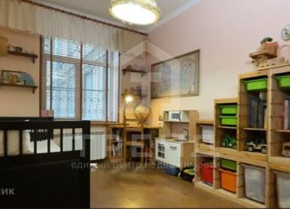 Продается 2-ком. квартира, 52.7 м2, Санкт-Петербург, улица Ленсовета, 10, метро Московская