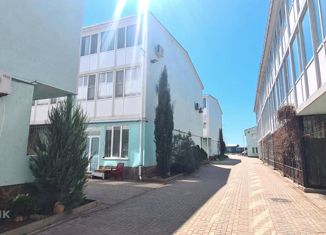 Продается таунхаус, 96.6 м2, поселок городского типа Николаевка, улица Октябрьской Революции, 21