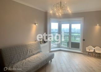 Продаю 2-ком. квартиру, 68 м2, Санкт-Петербург, Пулковская улица, 8к1, метро Звёздная