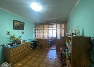 Продаю 2-ком. квартиру, 52 м2, Сочи, улица Труда, 10