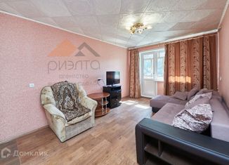 Продаю трехкомнатную квартиру, 61.1 м2, Новосибирск, улица Кошурникова, 57, метро Золотая Нива