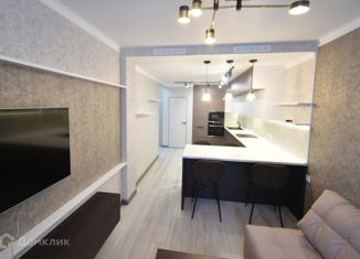 Аренда трехкомнатной квартиры, 70 м2, Уфа, улица Менделеева, 1/1, ЖК Символ