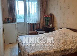 Продаю двухкомнатную квартиру, 50 м2, Москва, Новопеределкинская улица, 13, метро Новопеределкино