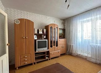 Продажа 2-ком. квартиры, 49 м2, посёлок Мелехово, улица Комарова, 17