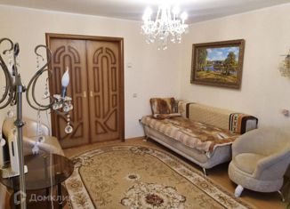 Сдаю в аренду 2-ком. квартиру, 48 м2, Тюмень, улица Мельникайте, 126