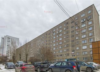 Продается трехкомнатная квартира, 58 м2, Екатеринбург, Верх-Исетский район, улица Крауля, 53