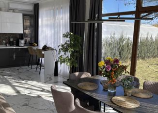 Продается дом, 294.7 м2, село Яркое Поле, улица Победы, 2