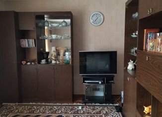 Продаю 1-ком. квартиру, 33.6 м2, поселок Звездный, улица Ленина, 3