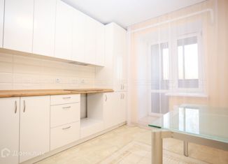 Продается 2-ком. квартира, 58.2 м2, Казань, улица Зур Урам, 1Г, ЖК Триумф