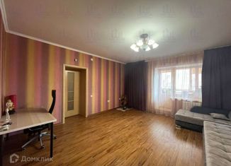 Продаю 2-ком. квартиру, 72.8 м2, Казань, улица Адоратского, 3В, ЖК Серебряный каскад