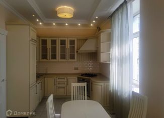 Сдаю 3-ком. квартиру, 120 м2, Москва, 1-й Гончарный переулок, 7, метро Таганская