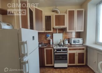 Сдам в аренду 3-ком. квартиру, 54.7 м2, Киров, улица Дерендяева, 17А, Октябрьский район