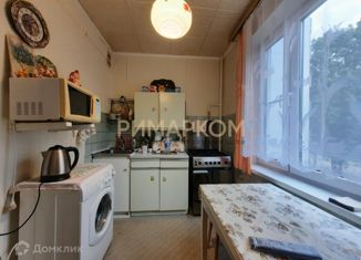 Сдаю 2-ком. квартиру, 45.4 м2, Троицк, Центральная улица, 30