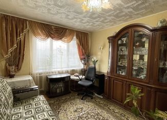Продаю 3-комнатную квартиру, 59 м2, Черкесск, улица Доватора, 50
