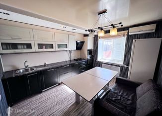 Продаю 4-комнатную квартиру, 90 м2, посёлок Саракташ, Комсомольская улица, 168