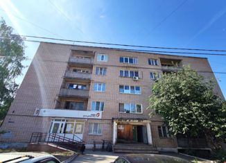 Продам комнату, 100 м2, поселок городского типа Панковка, Октябрьская улица, 1