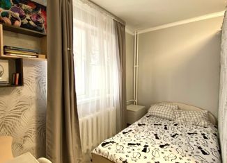 Продаю двухкомнатную квартиру, 70.1 м2, Чайковский, улица Азина, 3/1