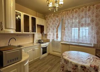 Продам 2-комнатную квартиру, 55 м2, Якутск, улица Петра Алексеева, 83/18, Строительный округ