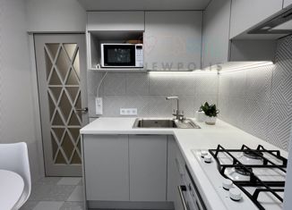 Продам 2-комнатную квартиру, 45 м2, Москва, улица Усиевича, 25к1, метро Сокол