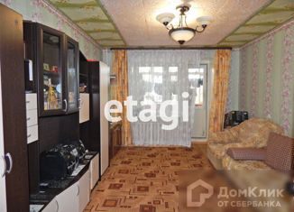 Продаю 3-ком. квартиру, 58 м2, Костерёво, улица Бормино, 60