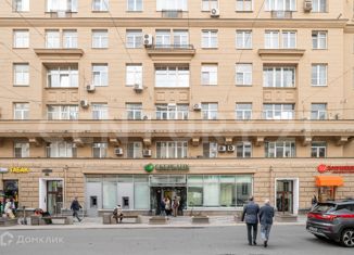 2-комнатная квартира на продажу, 65 м2, Москва, улица Большая Дмитровка, 21/7, метро Чеховская